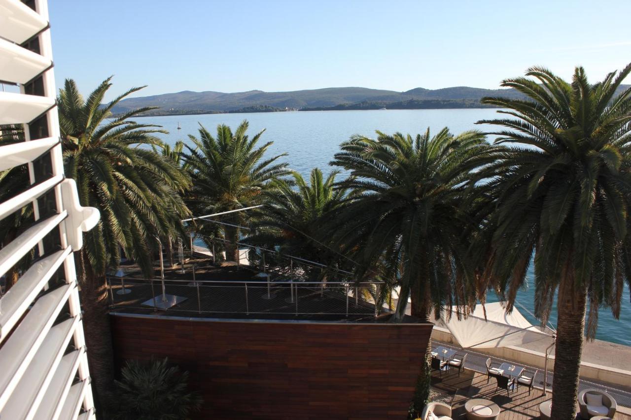 Penthouse By The Sea Apartment Tivat Exterior photo