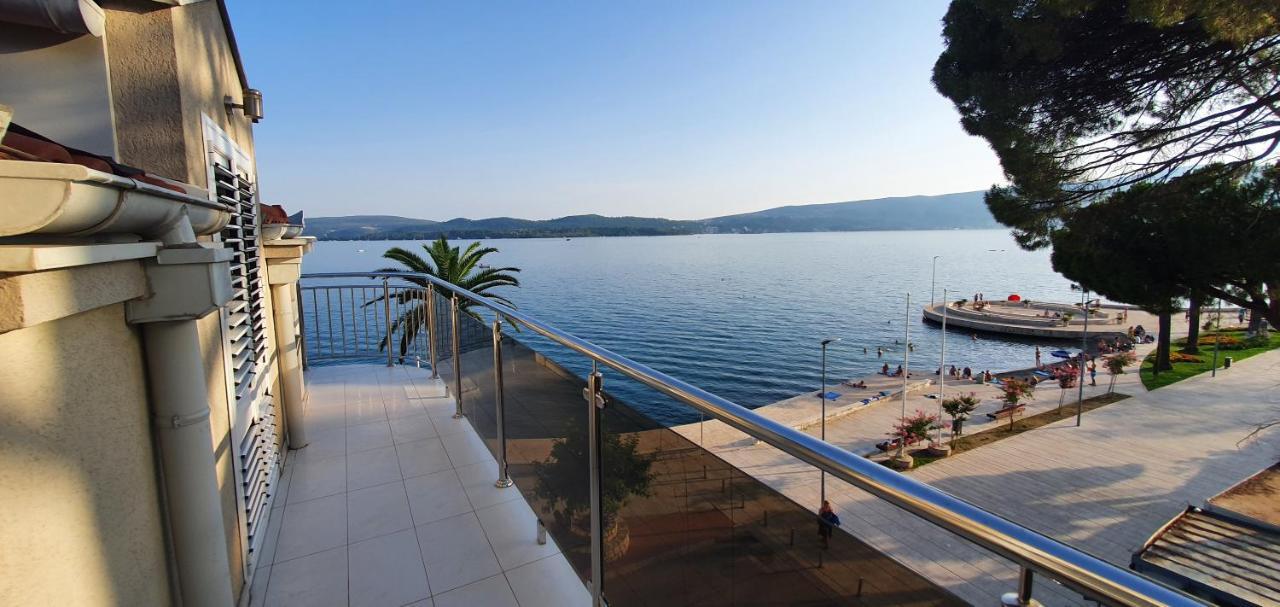 Penthouse By The Sea Apartment Tivat Exterior photo