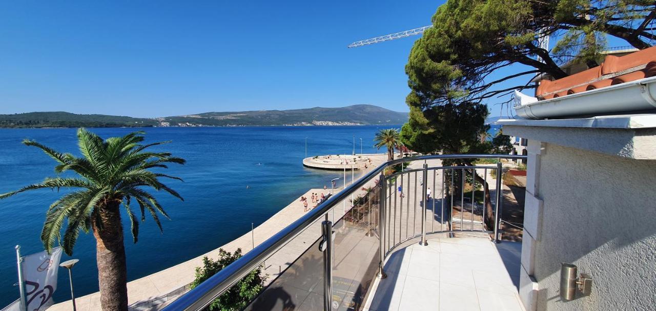 Penthouse By The Sea Apartment Tivat Exterior photo