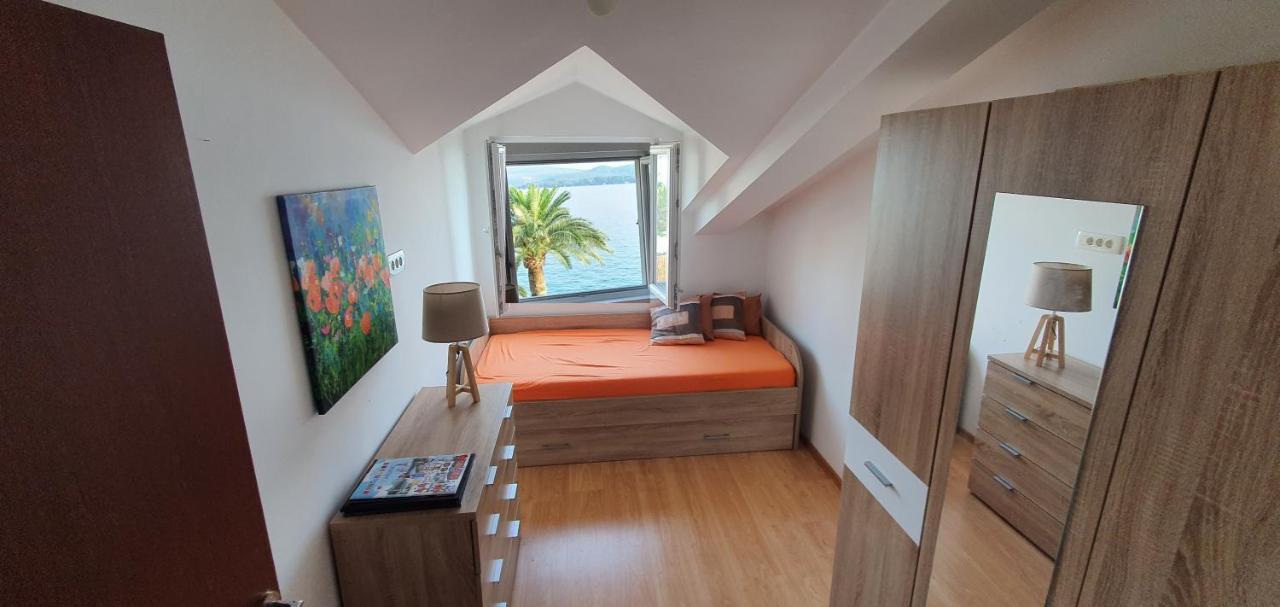 Penthouse By The Sea Apartment Tivat Exterior photo